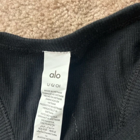 Alo Yoga Black Set Match Point Shorts and Aspire Tank Size Large - Picture 6 of 6